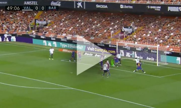 Tak Valencia strzeliła gola Barcelonie... [VIDEO]